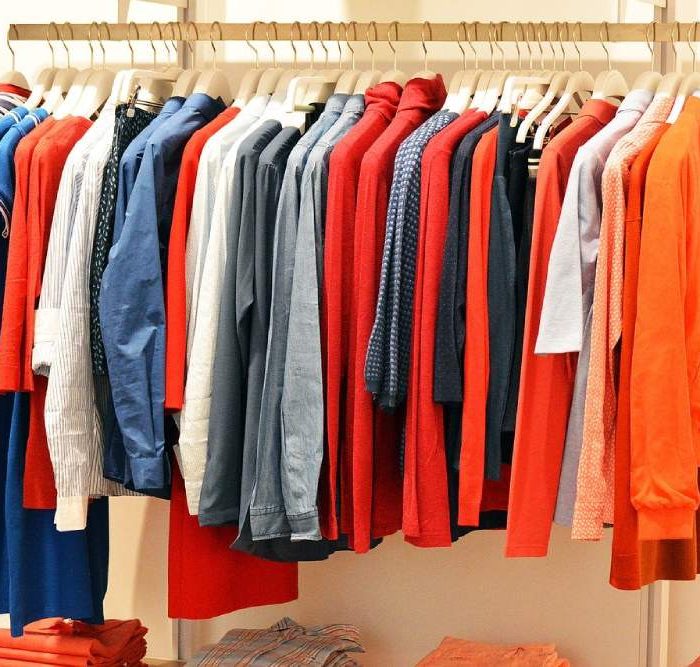 Guardar ropa en el trastero: consejos prácticos